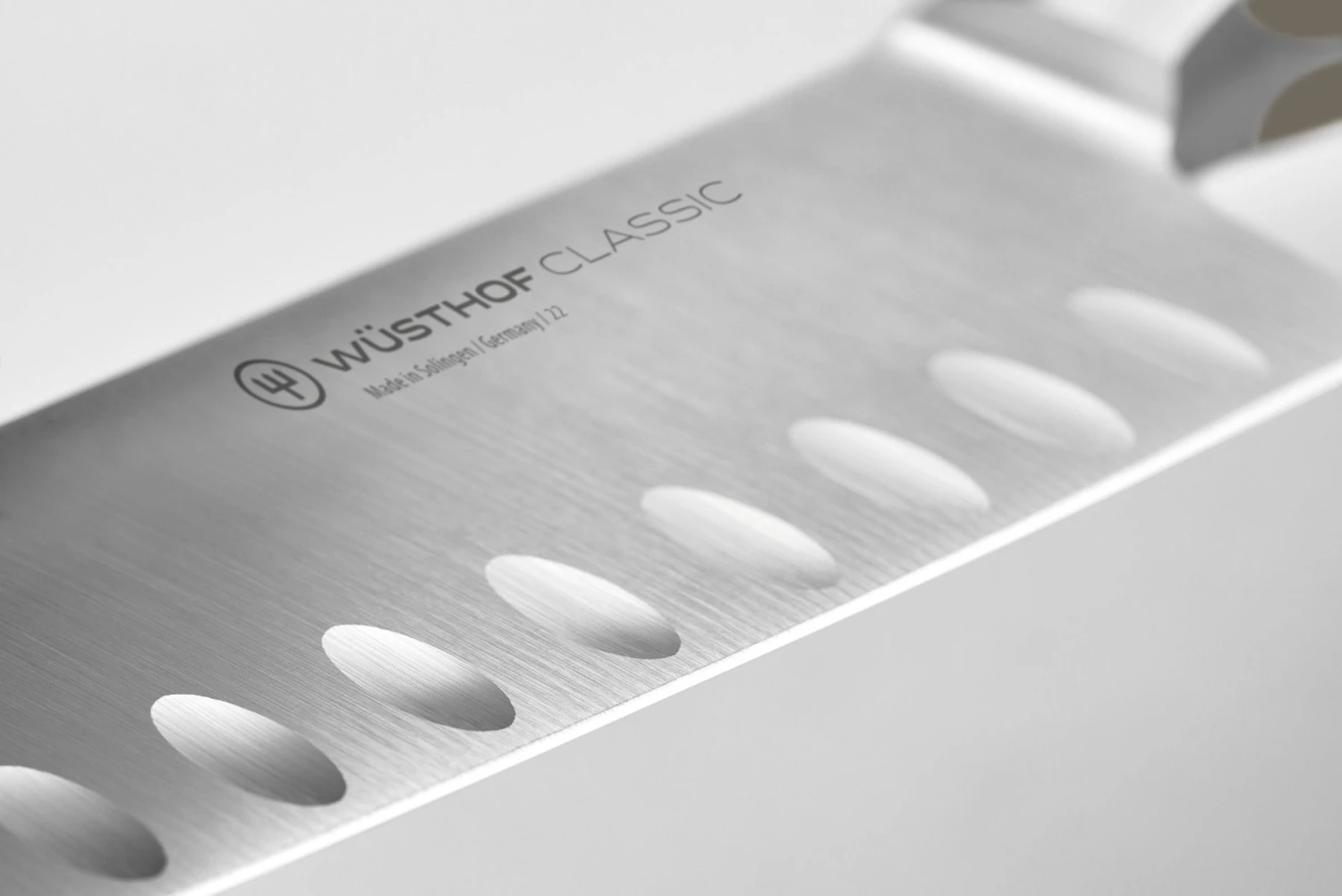 Wusthof Classic Colour Santoku With Hollow Edge Knife 17cm Velvet Oyster (WT1061731317) - Image 2