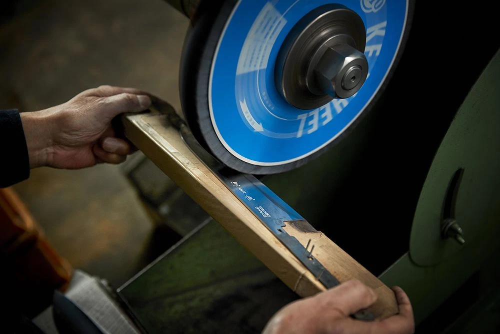 Minamoto Kotetsu 18cm Santoku By Yasuda Hamono (M100) - Image 11